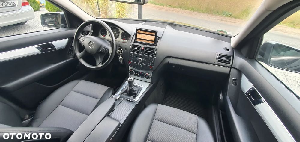 Mercedes-Benz Klasa C 200 Kompressor Avantgarde - 32