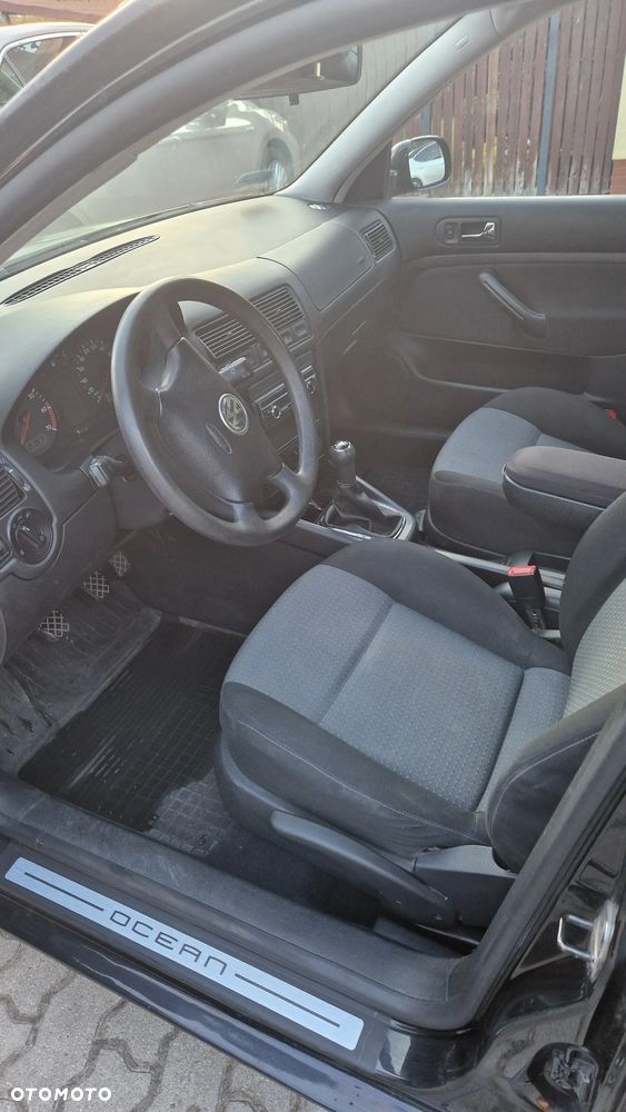 Volkswagen Golf 1.4 Comfortline - 11