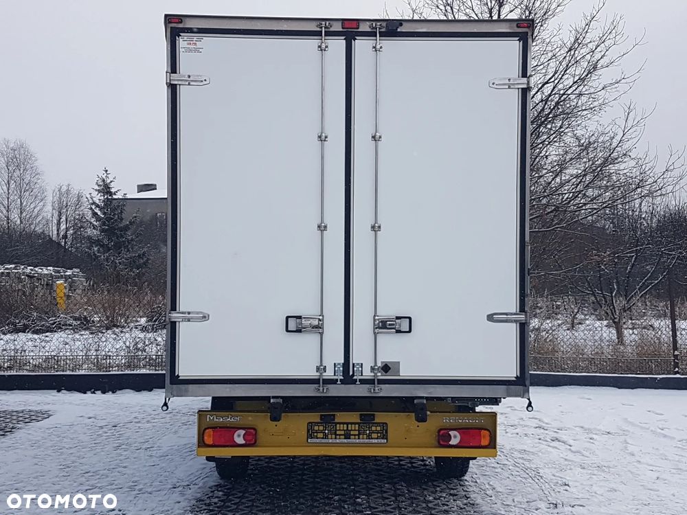 Renault MASTER KONTENER 8EP 4,22x2,23x2,23 KLIMA MANUAL KRAJOWY 6-BIEGÓW - 16