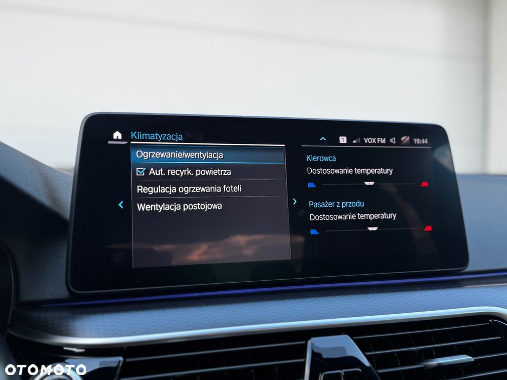 BMW Seria 5 520d xDrive MHEV M Sport sport - 38