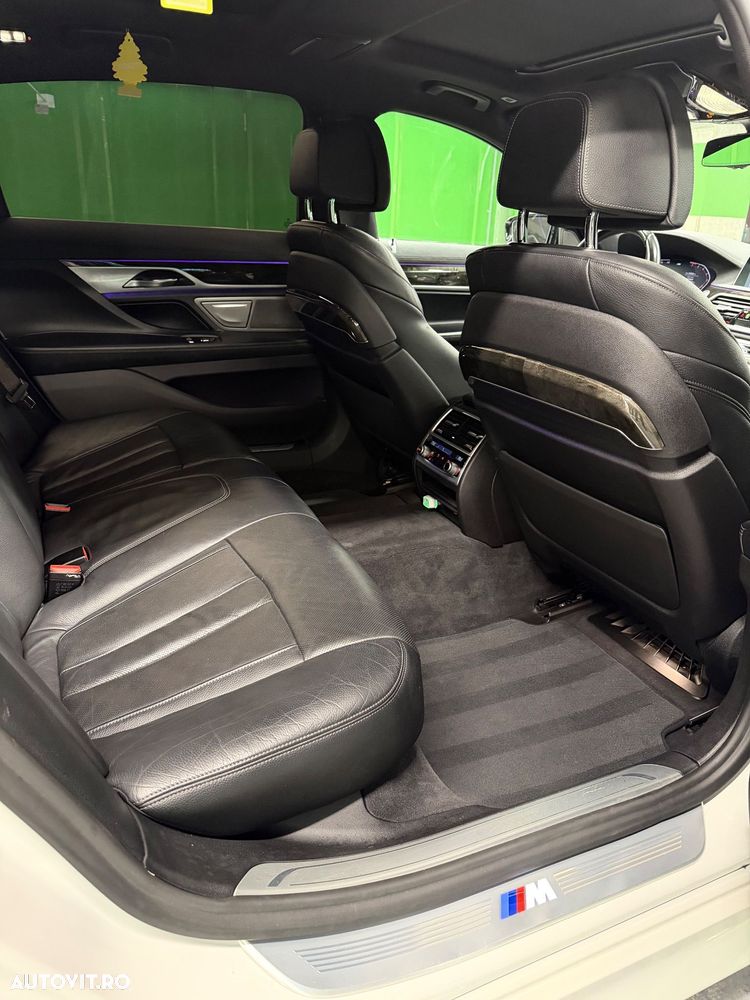 BMW Seria 7 740Li - 19