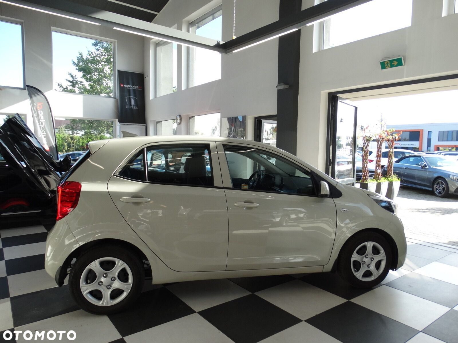 Kia Picanto - 10