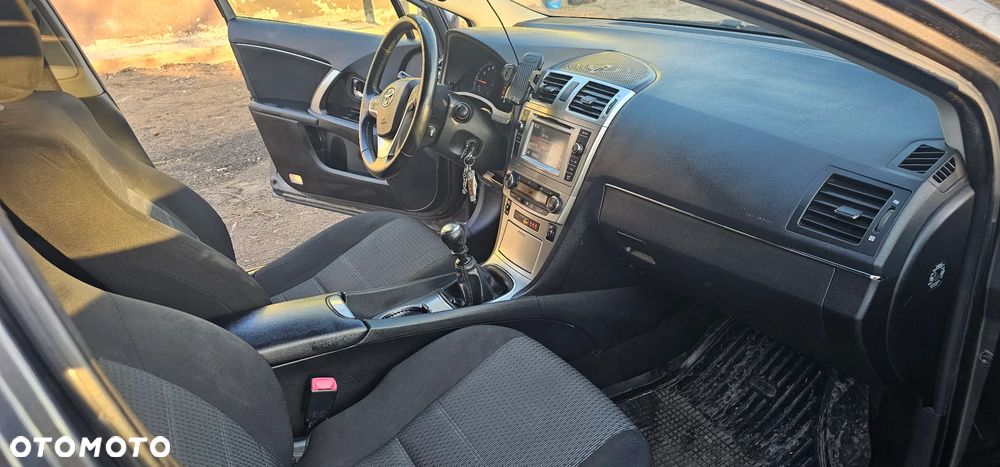 Toyota Avensis 1.8 Active - 7