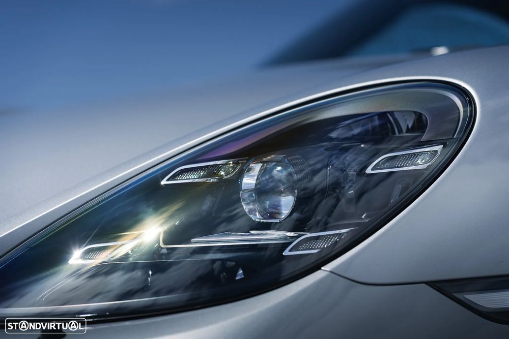 Porsche 718 Spyder - 28