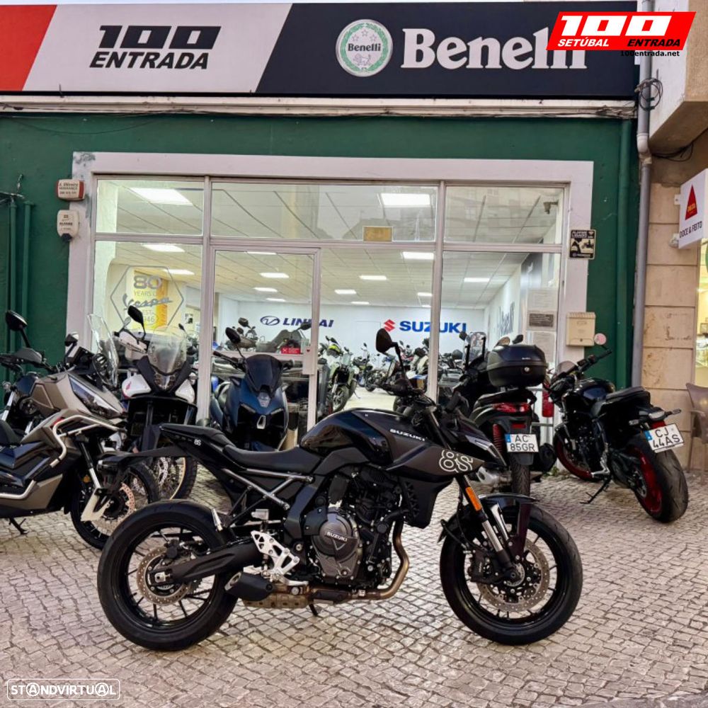 Suzuki GSX 800 S - 23