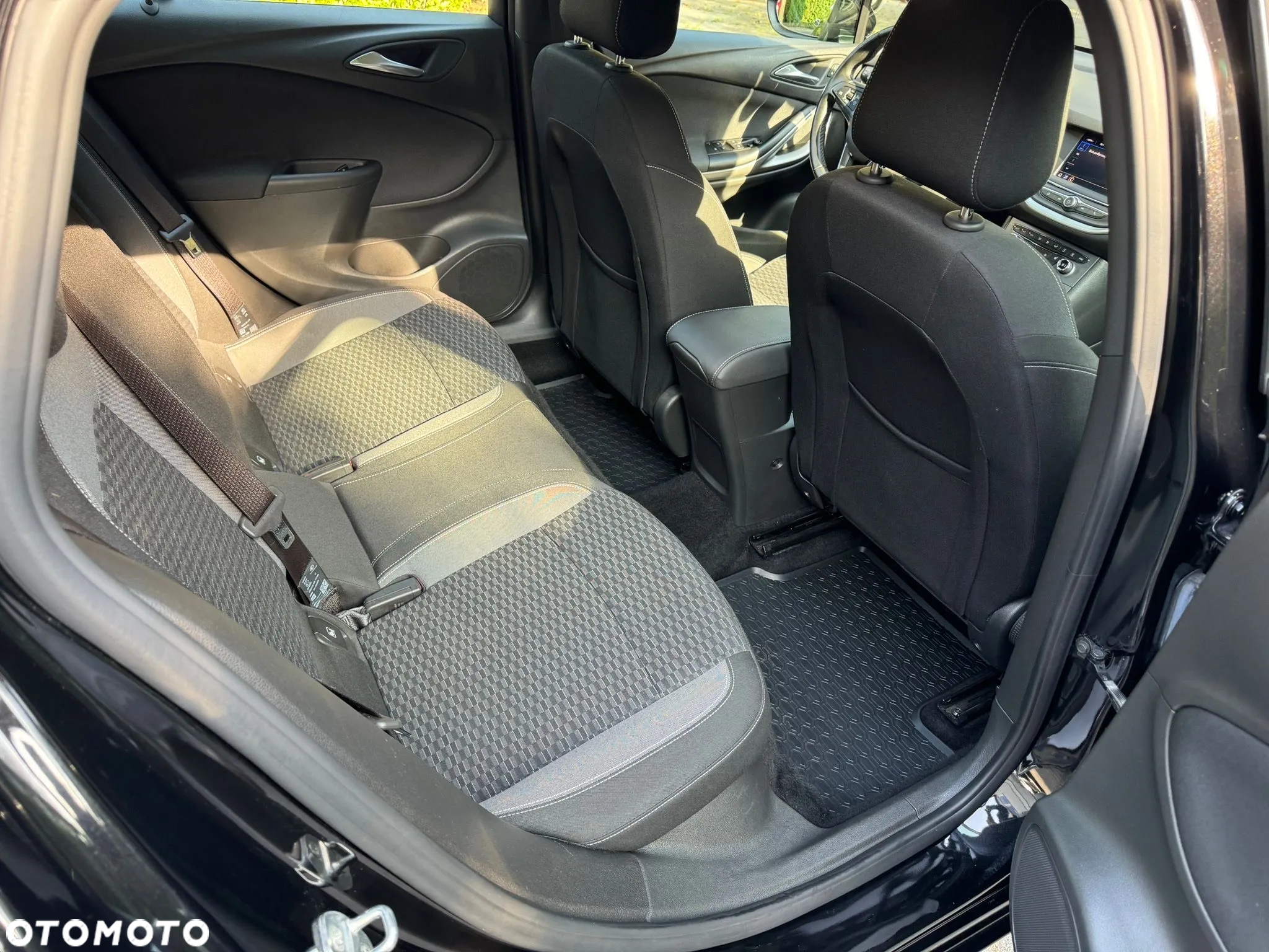 Opel Astra V 1.5 CDTI Edition S&S - 12