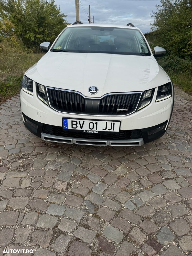 Skoda Octavia Combi Diesel 2.0 TDI 4X4 DSG Scout - 21