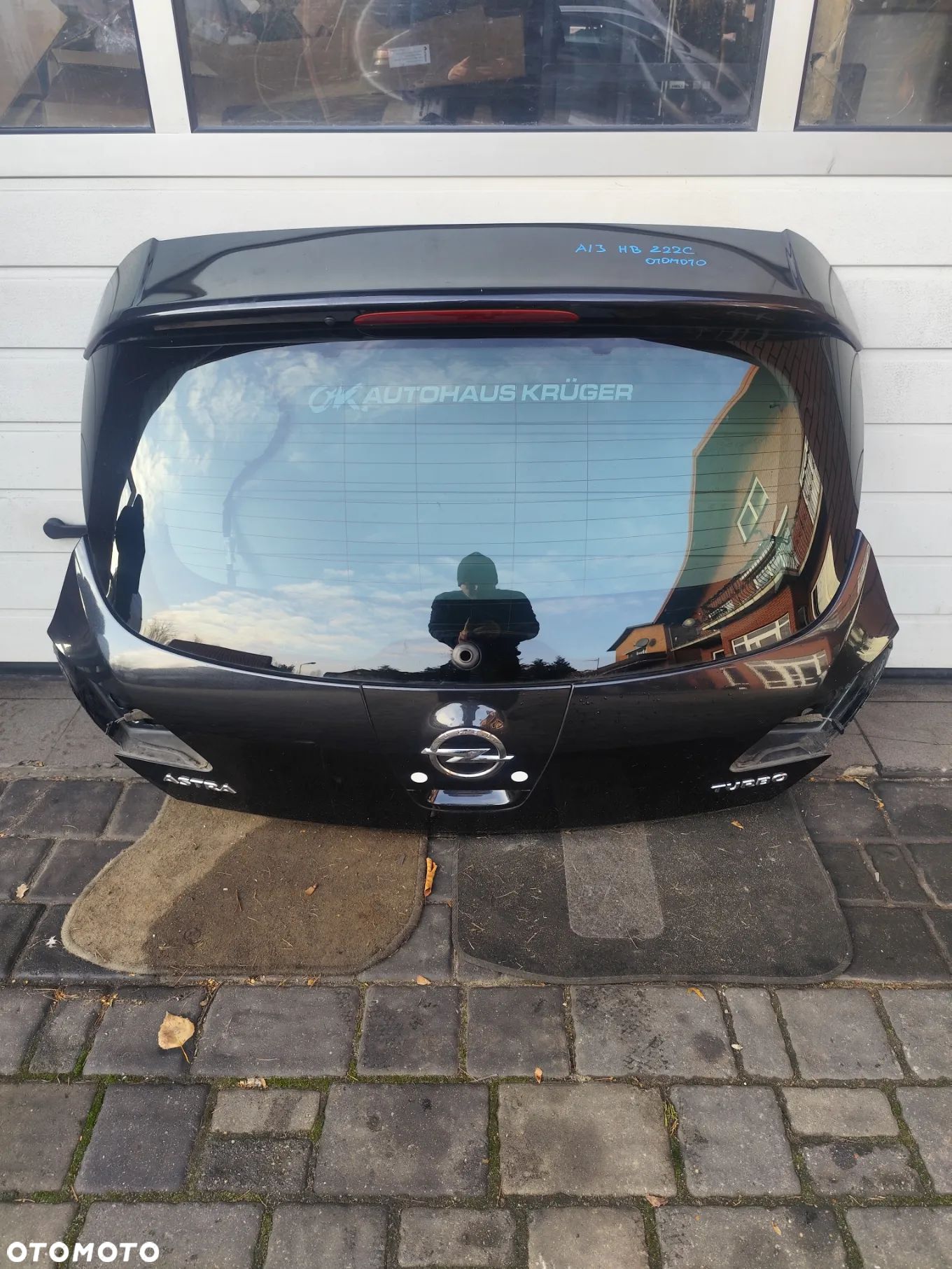 Klapa Tył Opel Astra J HB Kod Lakieru Z22C - 1