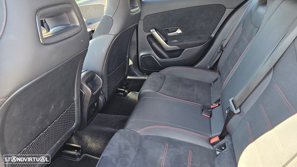 Mercedes-Benz A 250 e AMG Line - 17