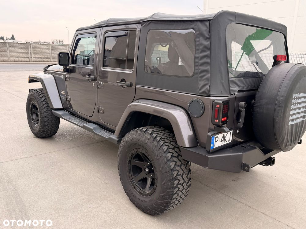 Jeep Wrangler - 13