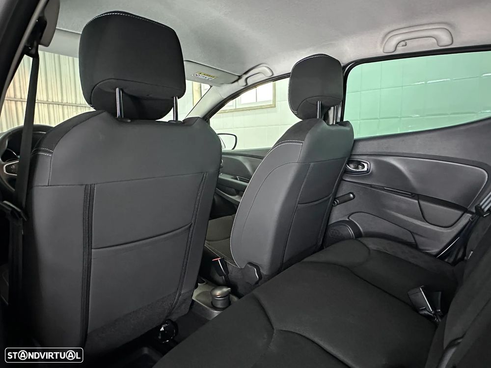Renault Clio 1.5 dCi Limited EDition - 9