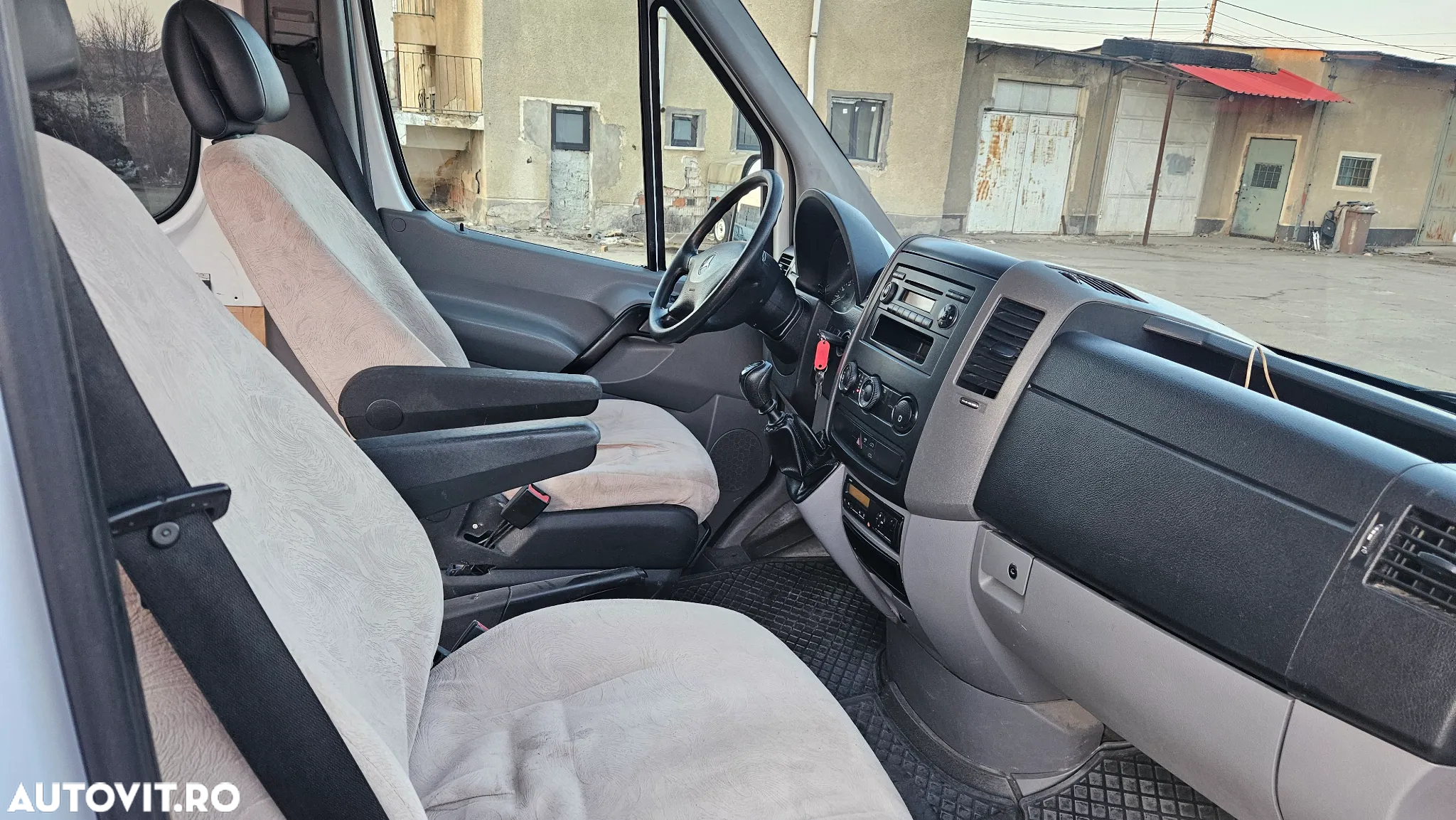 Mercedes-Benz SPRINTER - 8