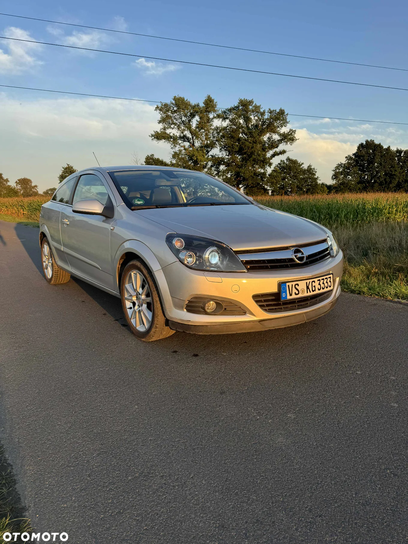 Opel Astra GTC 1.8 Cosmo - 11