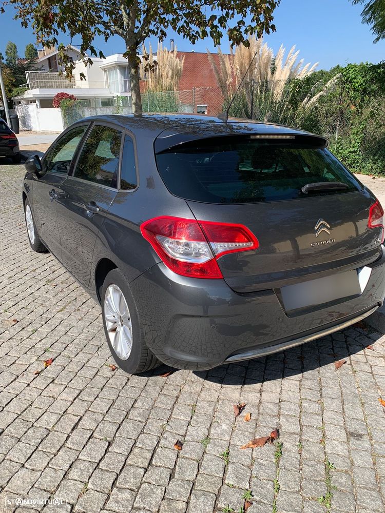 Citroën C4 1.6 HDi Attraction - 2