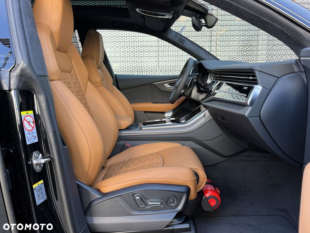 Audi RS Q8 - 16