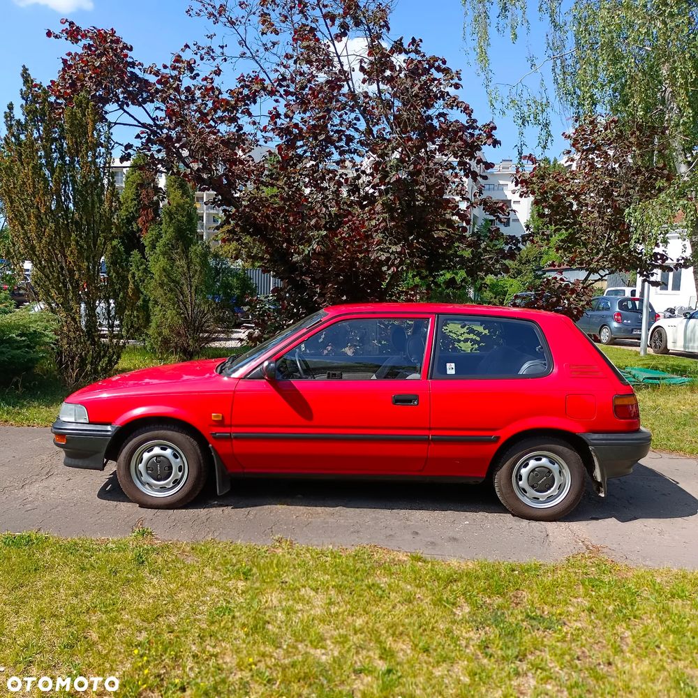 Toyota Corolla 1.3 DX - 4