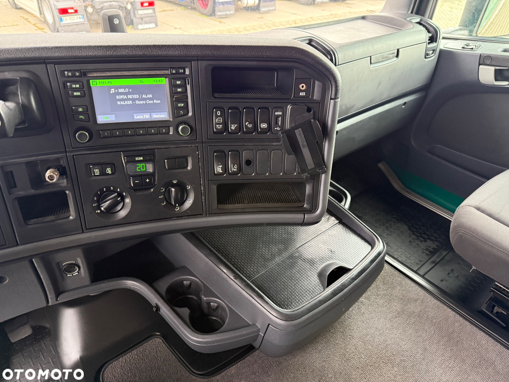 Scania R410 / BEZ EGR / RETARDER / 6X2 / OŚ PODNOSZONA I SKRĘTNA / Z FRANCJI / STAN BDB / / / - 31