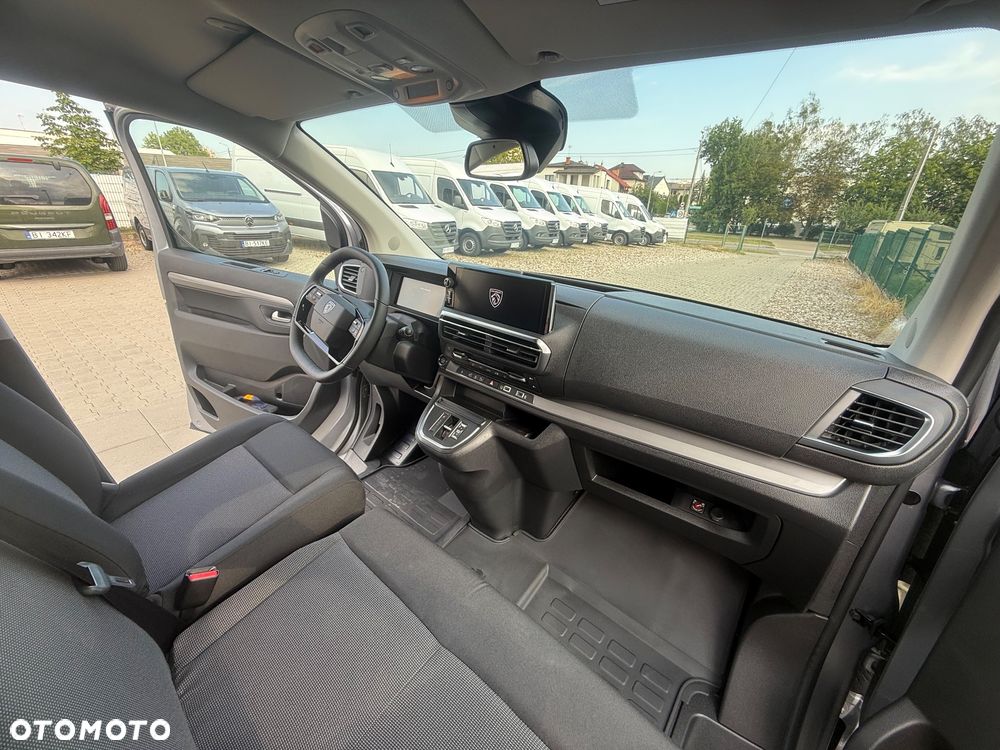 Peugeot Traveller 2.0 BlueHDi Long Business EAT8 - 11