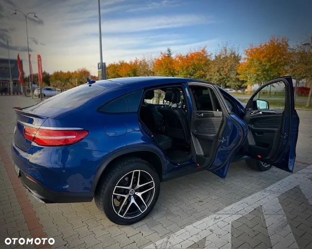 Mercedes-Benz GLE - 12