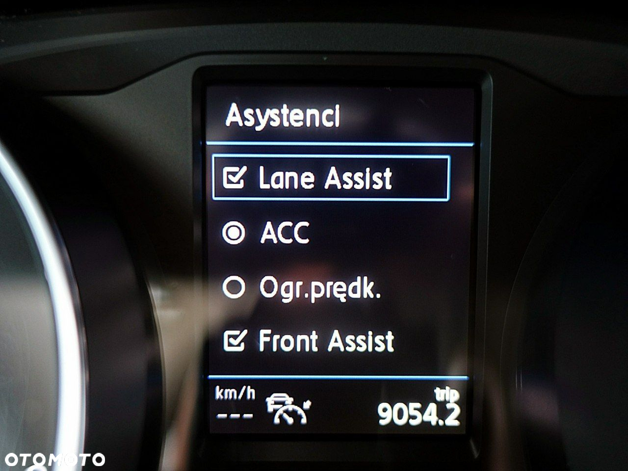 Volkswagen Passat - 28