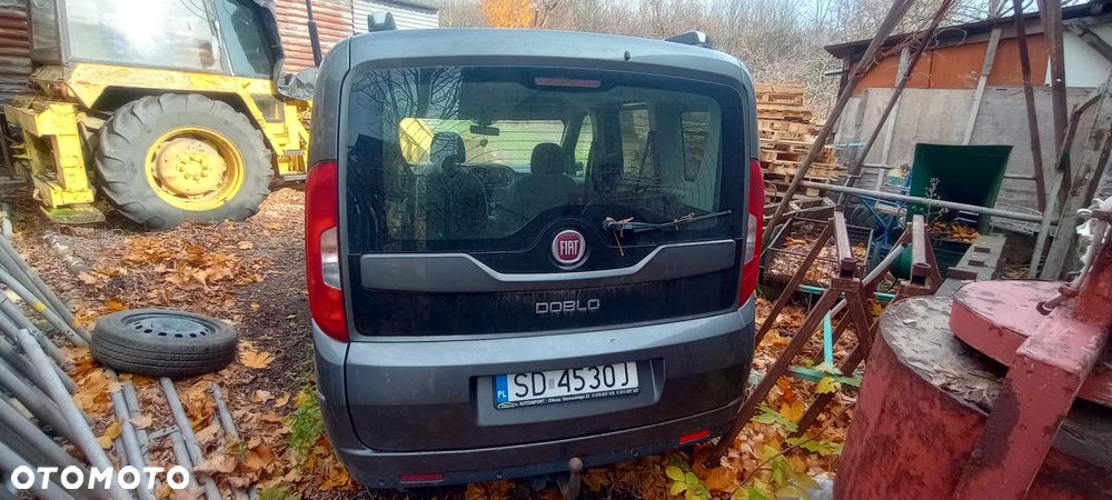 Fiat Doblo 2.0 Multijet 16V Emotion - 4