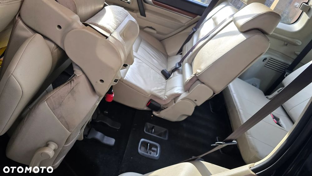 Mitsubishi Pajero 3.2 DID Elegance - 19