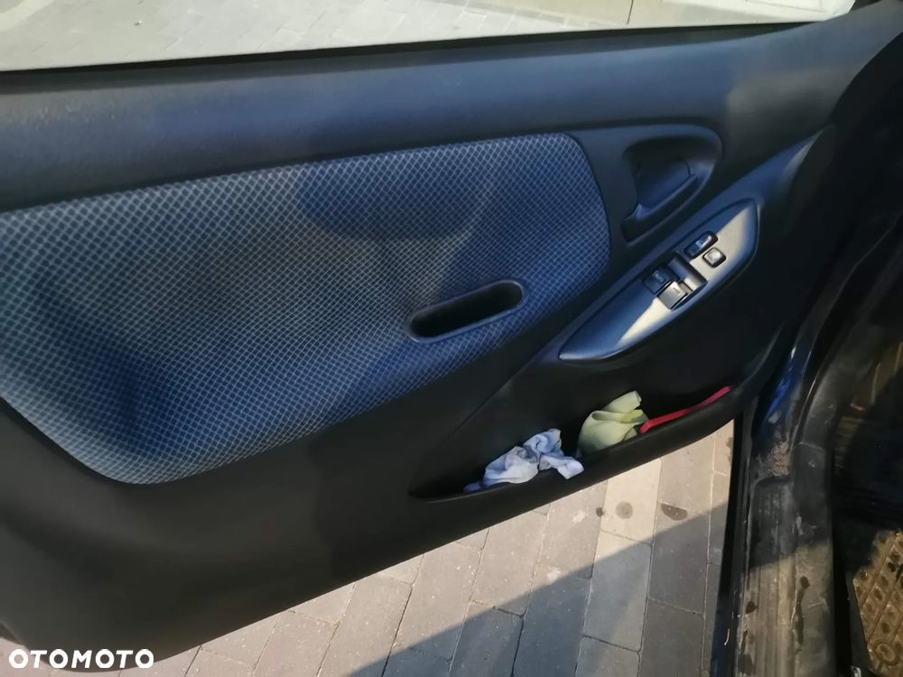 Toyota Yaris 1.4 D-4D Luna - 9