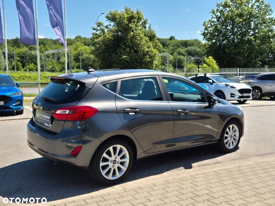 Ford Fiesta - 6