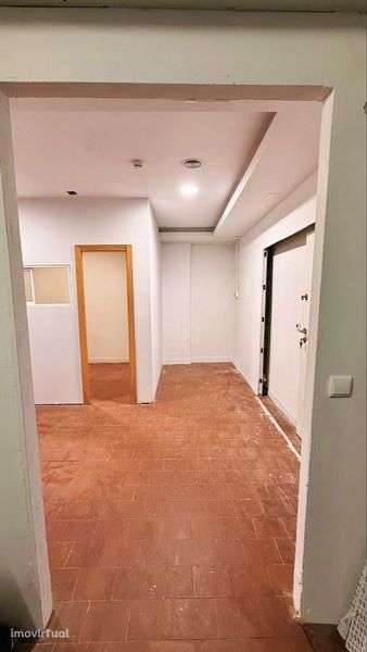 Garagem Massamá (BOX) - Grande imagem: 5/12