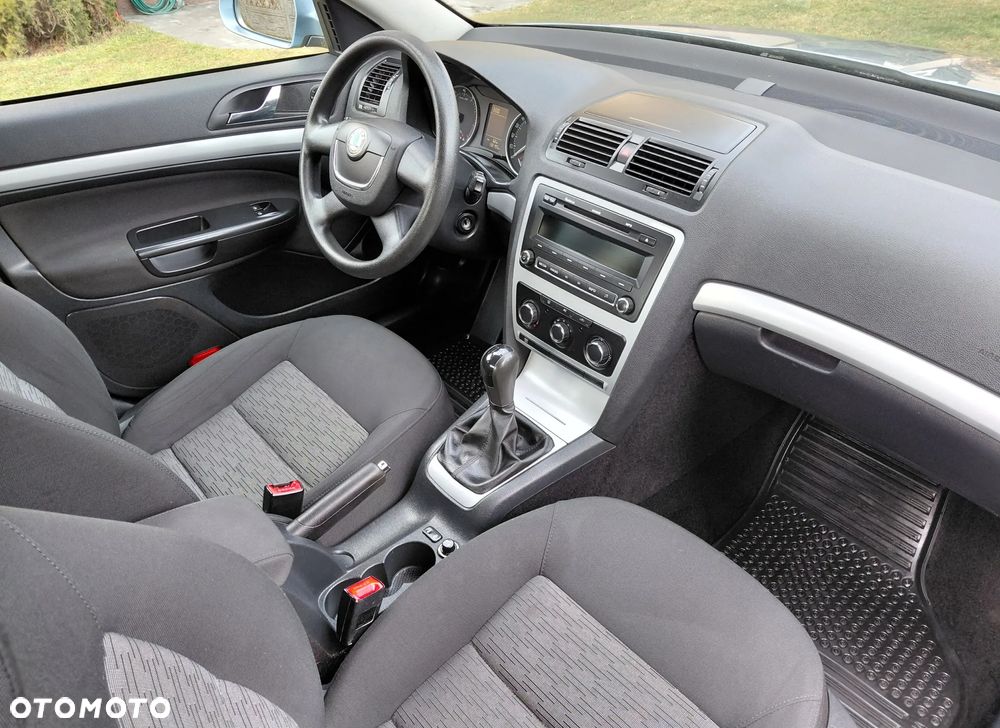 Skoda Octavia 1.6 Team Edition - 13