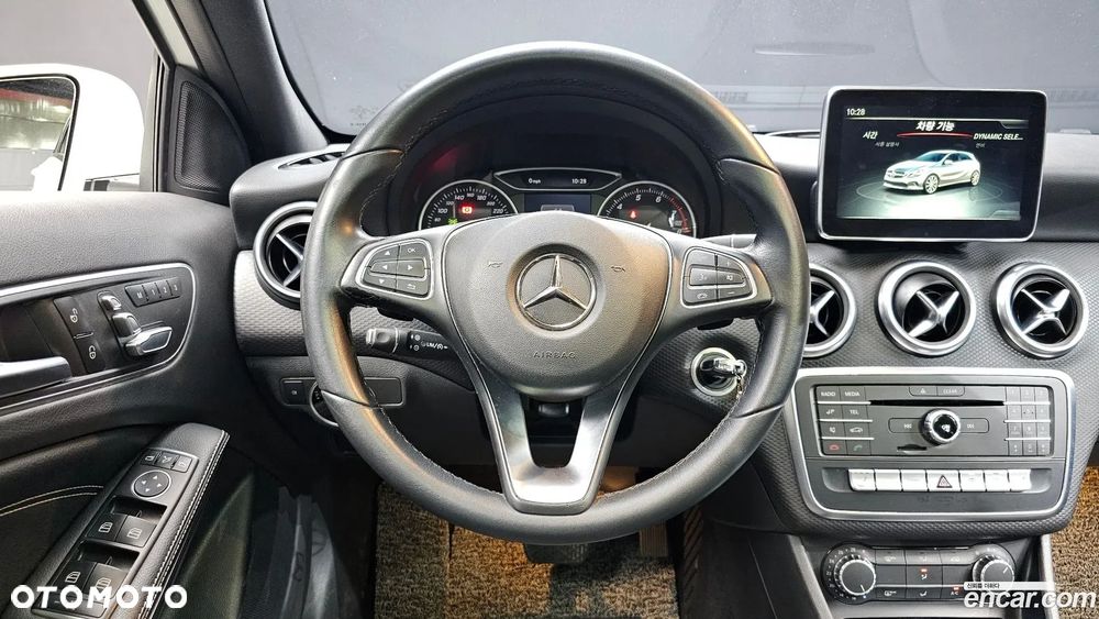 Mercedes-Benz Klasa A 200 7G-DCT Peak Edition - 12