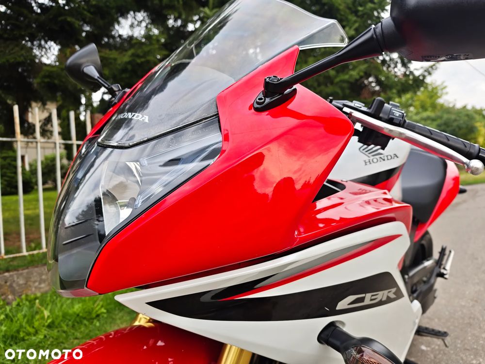 Honda CBR - 11