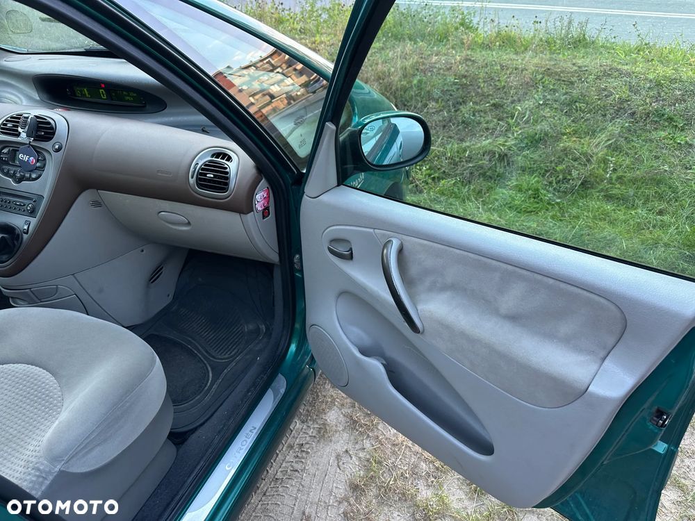 Citroën Xsara Picasso 1.6 HDi Exclusive - 16