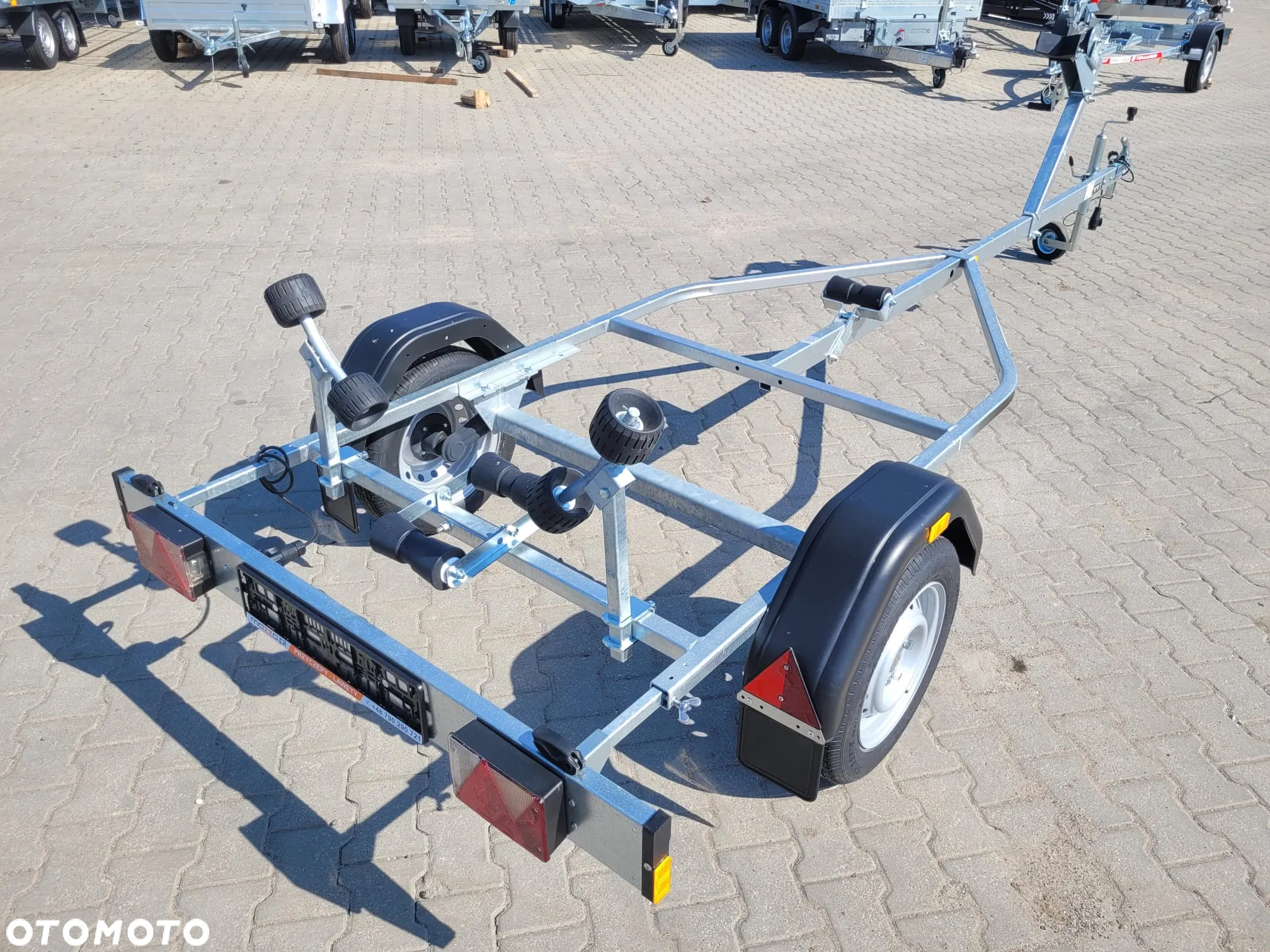 Brenderup DOSTAWA Przyczepa podłodziowa POD ŁÓDŹ DO 4,7m DMC 600 kg, rolki, wodoodporne łożyska - 7
