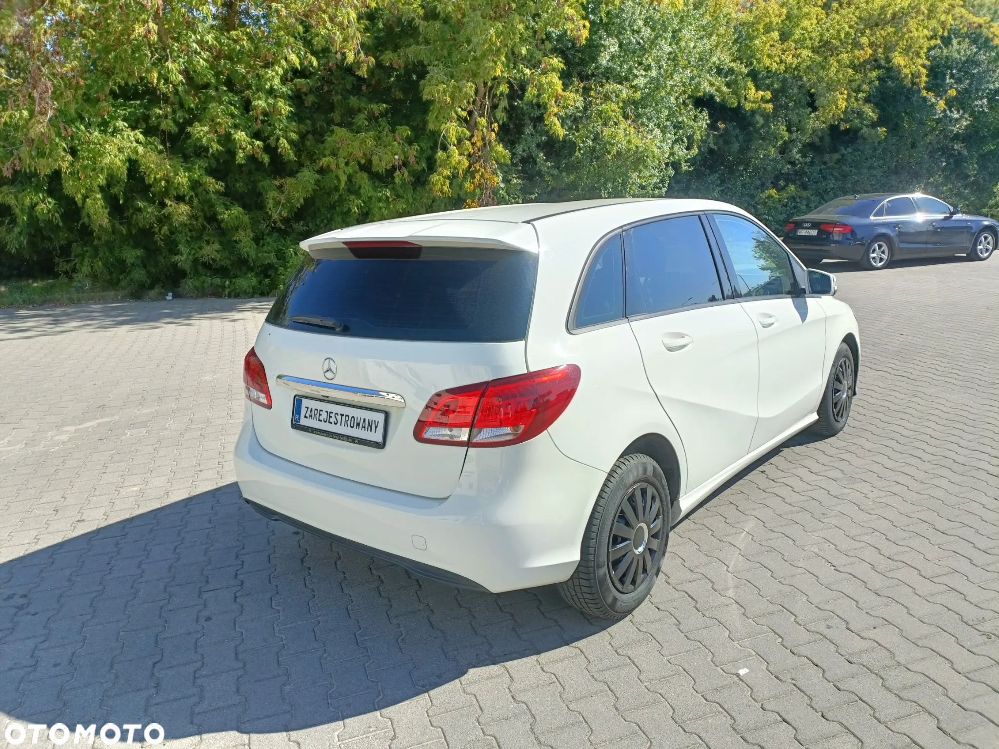 Mercedes-Benz Klasa B 180 Edition - 4