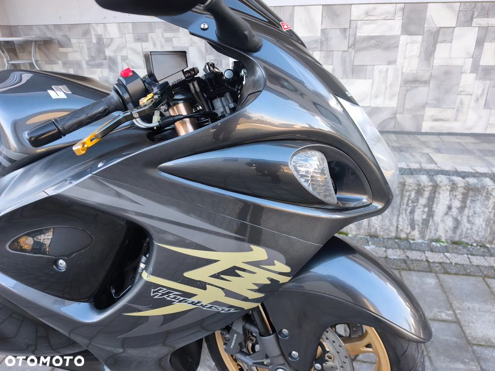 Suzuki GSX-R - 6