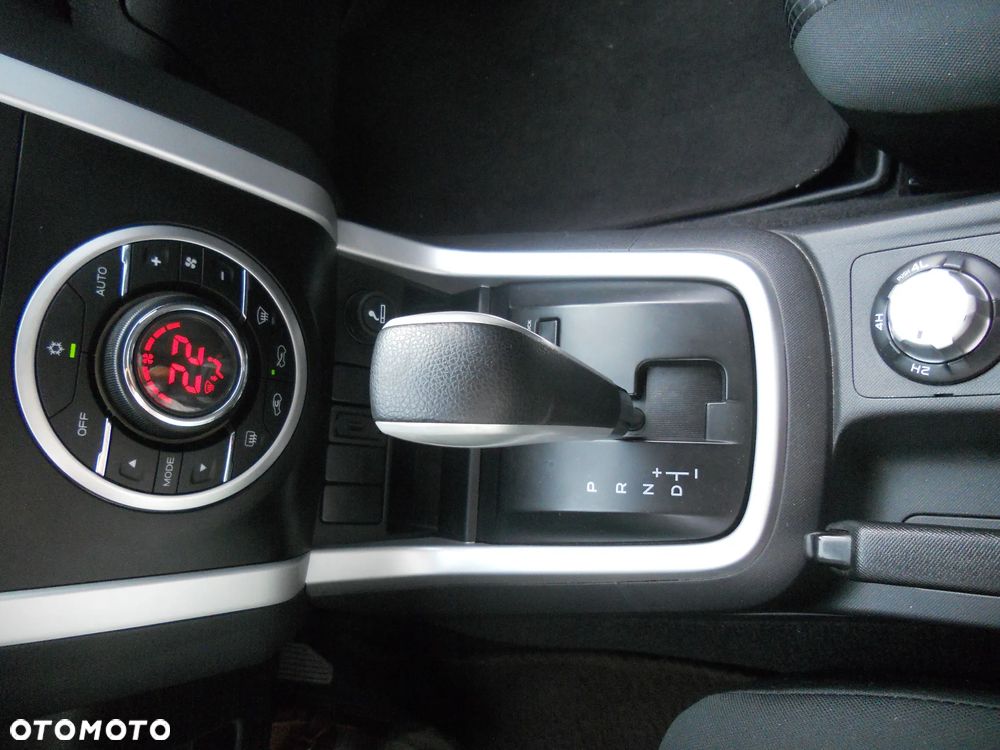 Isuzu D-Max 1.9 EC LS+ - 40