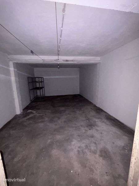 Garagem para Arrendamento — Figueira da Foz - Grande imagem: 4/6