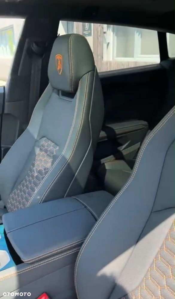 Lamborghini Urus - 9