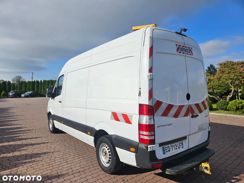 Mercedes-Benz SPRINTER - 7