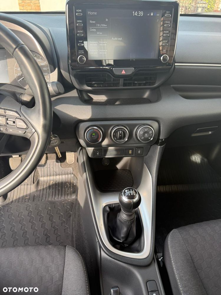 Toyota Yaris 1.5 VVT-i Luxe - 15