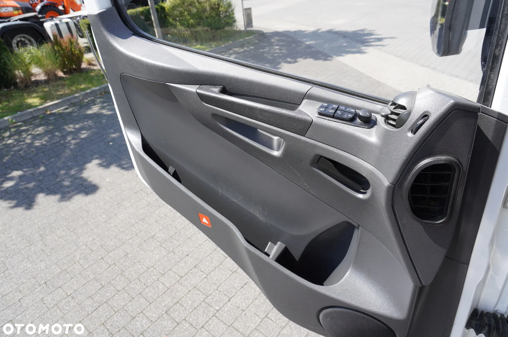 Mercedes-Benz Atego 1318 E6 / kontener 20 palet / winda / 90 tys.km !!! - 17