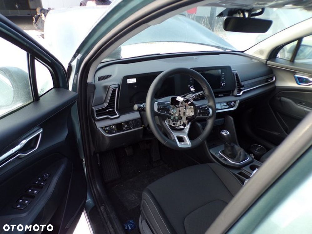 8x aut z zerowym przebiegiem na części- Kia Sportage 5 V 1.6 T-GDI 150 KM 25R - 4