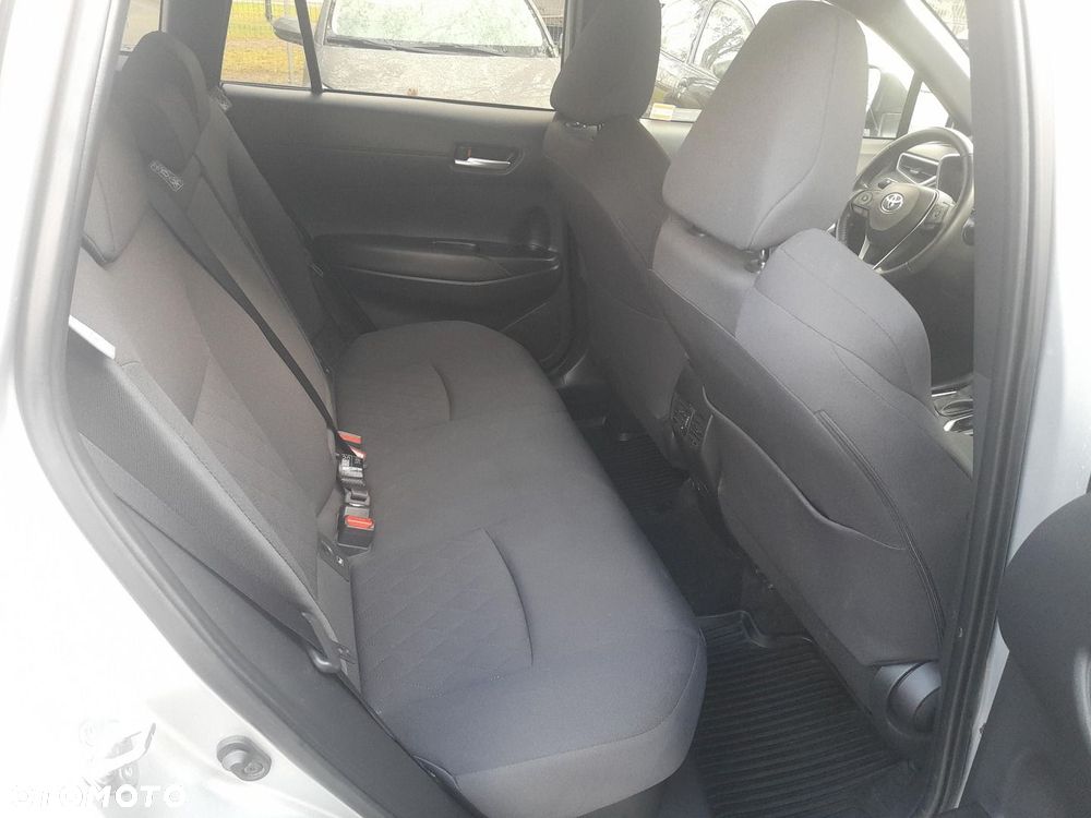 Toyota Corolla Cross - 13