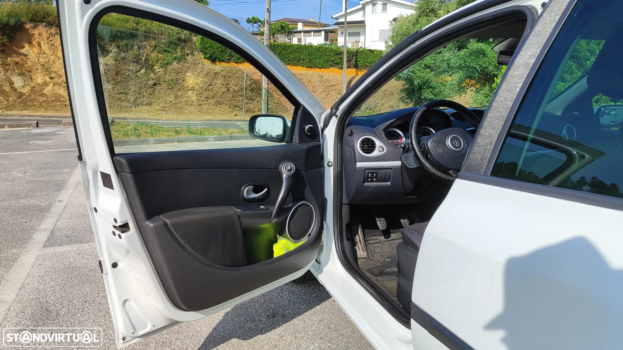 Renault Clio 1.5 dCi Dynamique S - 22