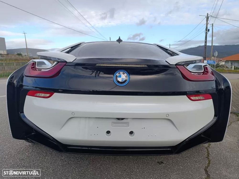 BMW i8 Standard - 8