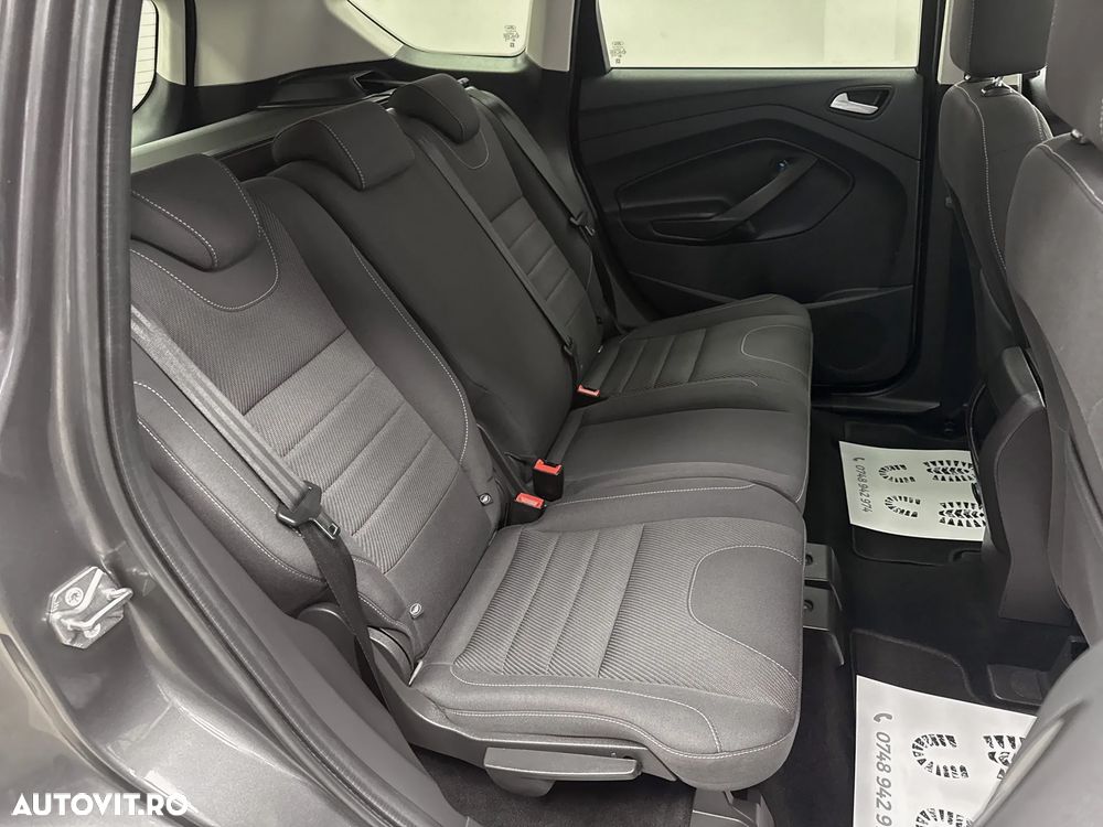 Ford Kuga 1.5 EcoBoost 2x4 Trend - 9