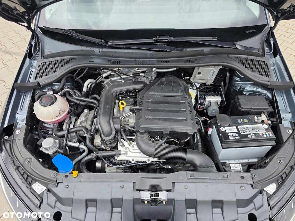 Skoda Fabia 1.0 TSI Style Color - 12