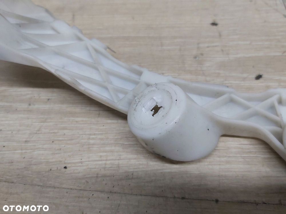 MAZDA 2 II DE Ślizg zderzaka lewy tył D651502J1 3D - 2