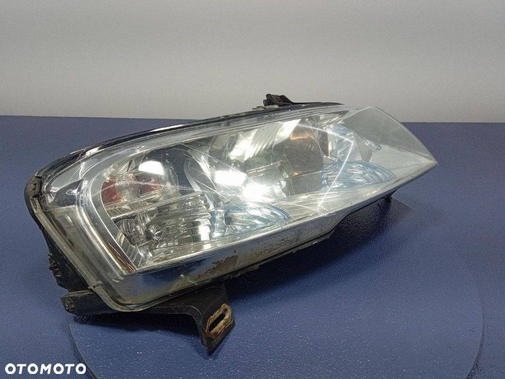 FIAT STILO 5D  REFLEKTOR PRAWY LAMPA PRZÓD EU 40780748 - 2